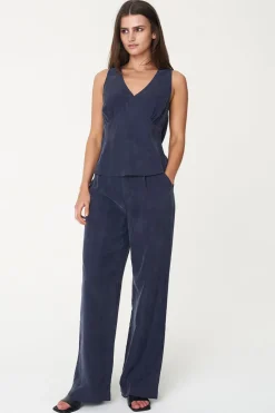 ELENA SHIFT TOP NAVY