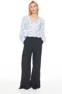 LALISA CLEO LS TOP BLUE FLORAL