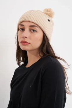 OVERSIZED POMPOM BEANIE OAT MARLE