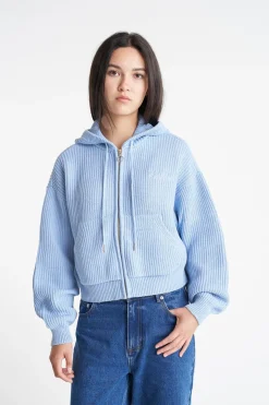 SIGNATURE KNIT HOOD GLACIER