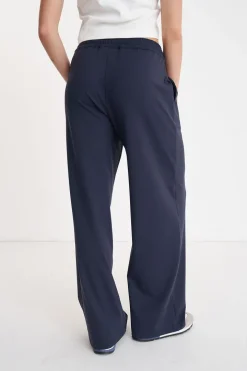 STRAIGHT LEG TRACKPANT MIDNIGHT