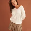 V-NECK CABLE KNIT SWEATER CHALK