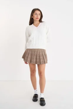 V-NECK CABLE KNIT SWEATER CHALK