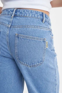 WMNS BAGGY DENIM JEAN MID WASH