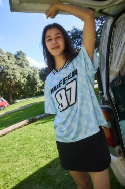 WMNS FOOTBALL TEE/UNCHECK Y2K BLUE